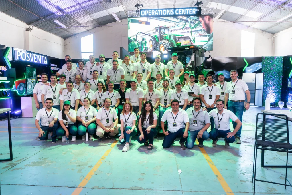 nosotros-david-sartor-john-deee-pla